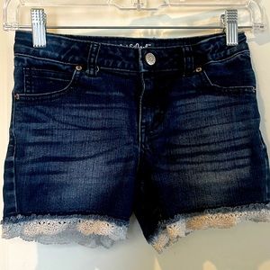 Cat & Jack Fringe and Lace Hem Denim Shorts, Size 7/8